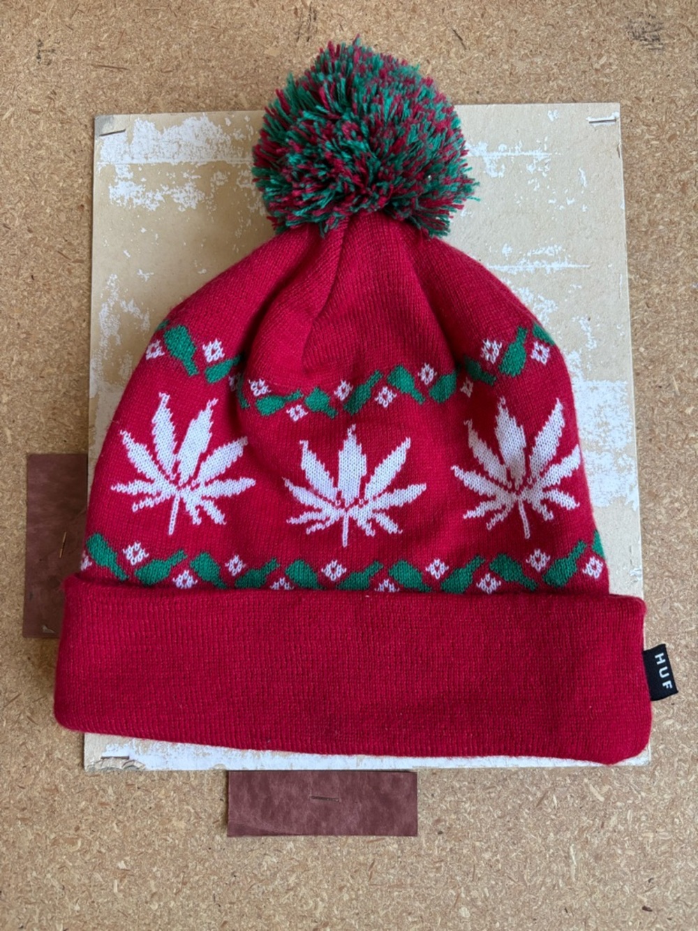 huf nordic leaves pom pom beanie